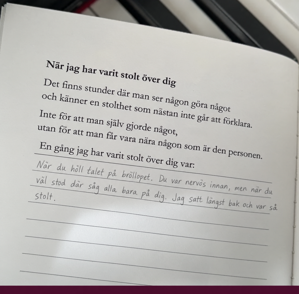 Uppslag ur Mina Känslor med frågan När jag har varit stolt över dig, ifyllt för hand med blyerts
